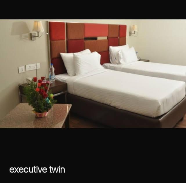 Hotel-S-Park Khammam Dış mekan fotoğraf